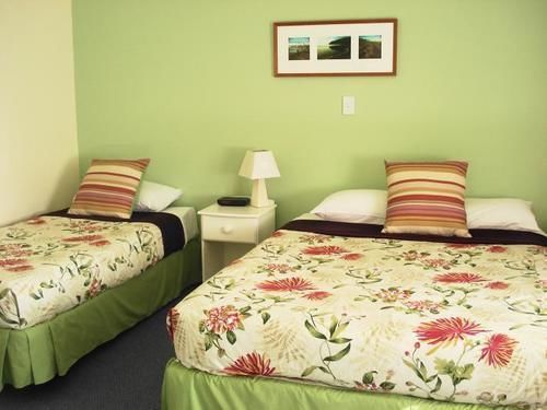 Ducks & Drakes Boutique Motel & Backpackers New Plymouth Bagian luar foto